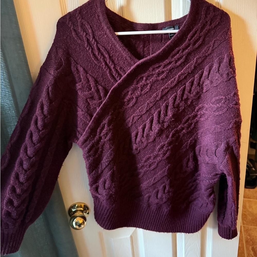 Express V-Neck Cable Knit Sweater - Burgundy